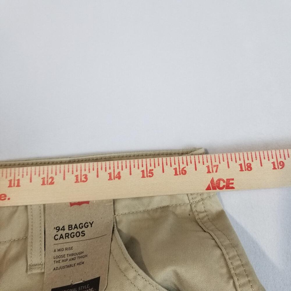 Levi's 94 Baggy Cargo Pants Women's 30x30 Loose Adjustable Hem Utility NWT Tan - Picture 11 of 14